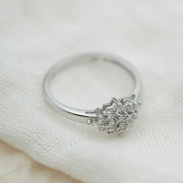 Ring i gull med diamanter - Bilde 2